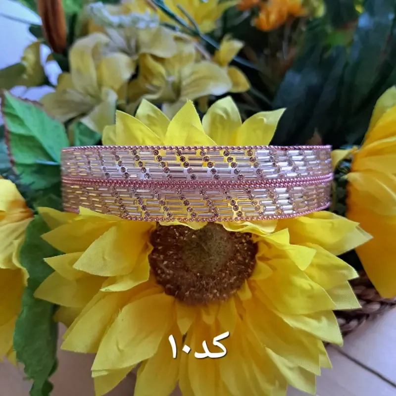 تل گیپور مجلسی گل سه بعدی زنانه رنگ سفید کرم بادمجانی زرشکی