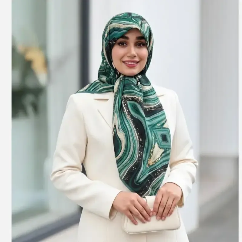 روسری نخی کاستوم طرح رزین قواره 110 و 115 سانتی متر