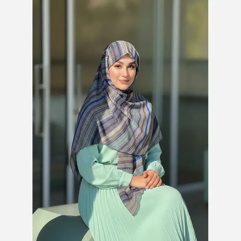 روسری مجلسی طرح سنا قواره 140 نخ کاستوم دور دوخت بدون لیز خوردگی
