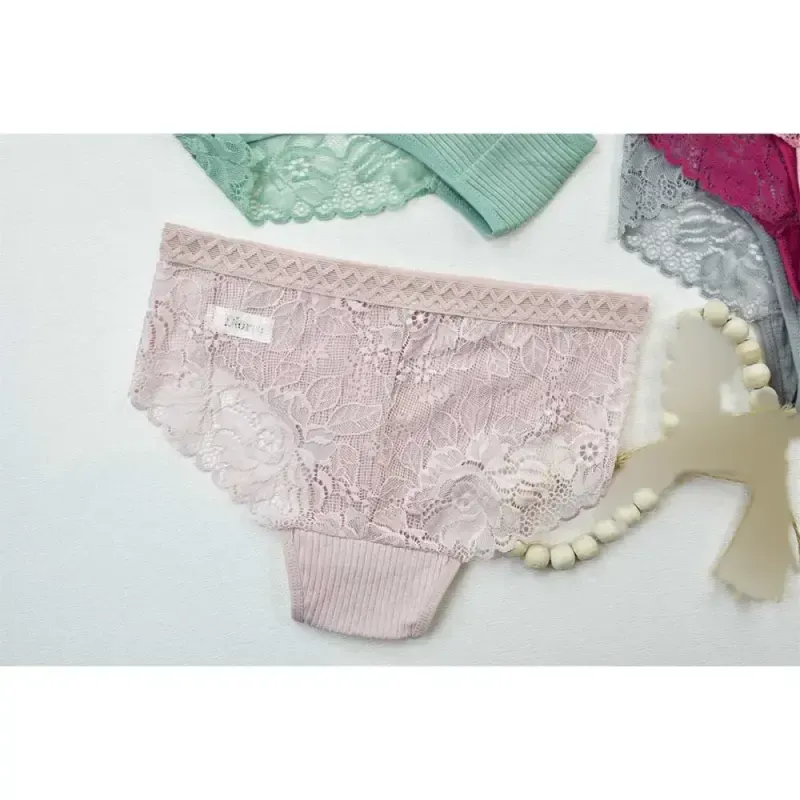 شورت زنانه کبریتی پشت دانتل سایز M L XL تولید چین