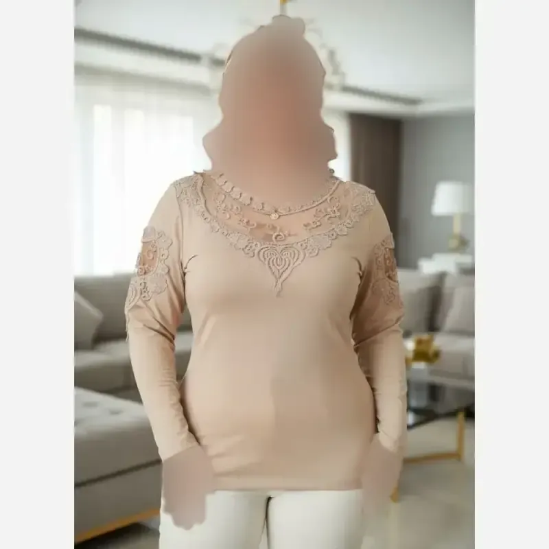 شومیز گیپوری نگین دار مدل دلسا جنس ویسکوز تیپ لاکرا فری سایز